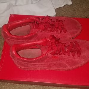 Puma shoes sz 6.5